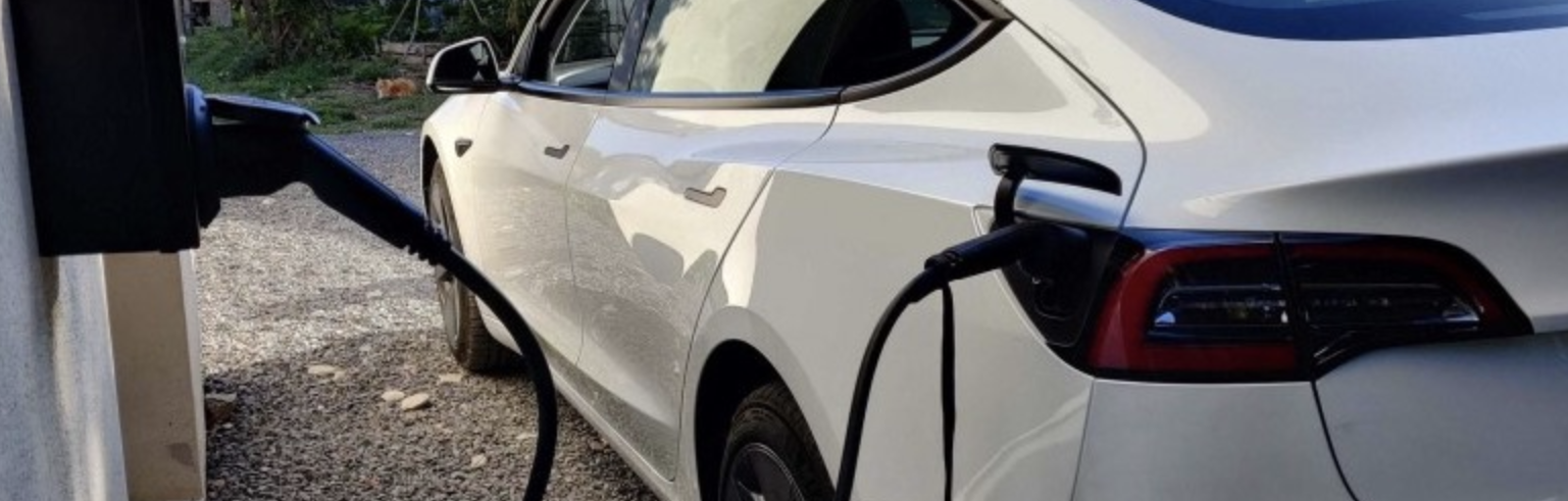 Borne de recharge à domicile pour véhicules électriques